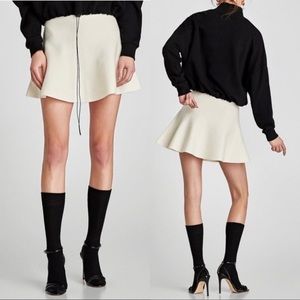 NWT ZARA high-waisted Mini Skirt knite milky color